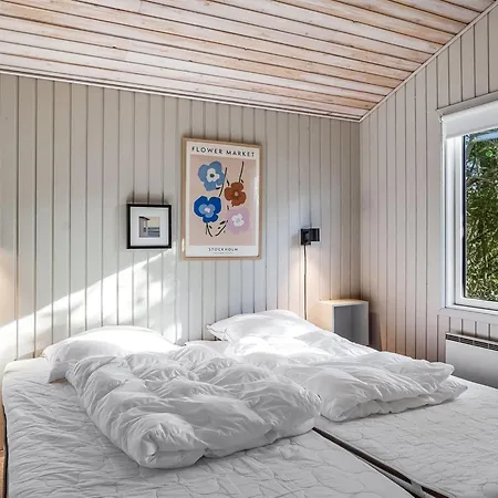Apsolon - 600m From The Sea By Interhome Feriehus *
