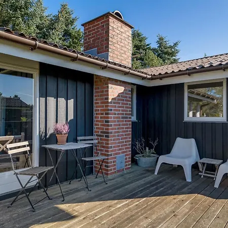 Apsolon - 600m From The Sea By Interhome